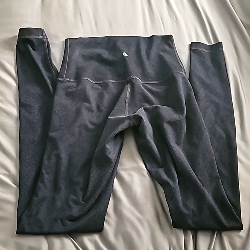 Reversible Lululemon snakeskin soft leggings